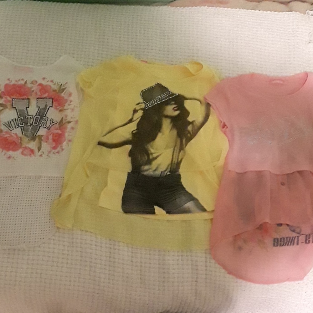 3 tops